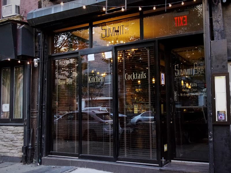 The Summit Bar & Cafe