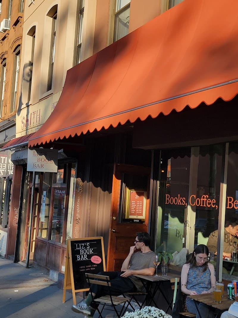 Liz's Book Bar